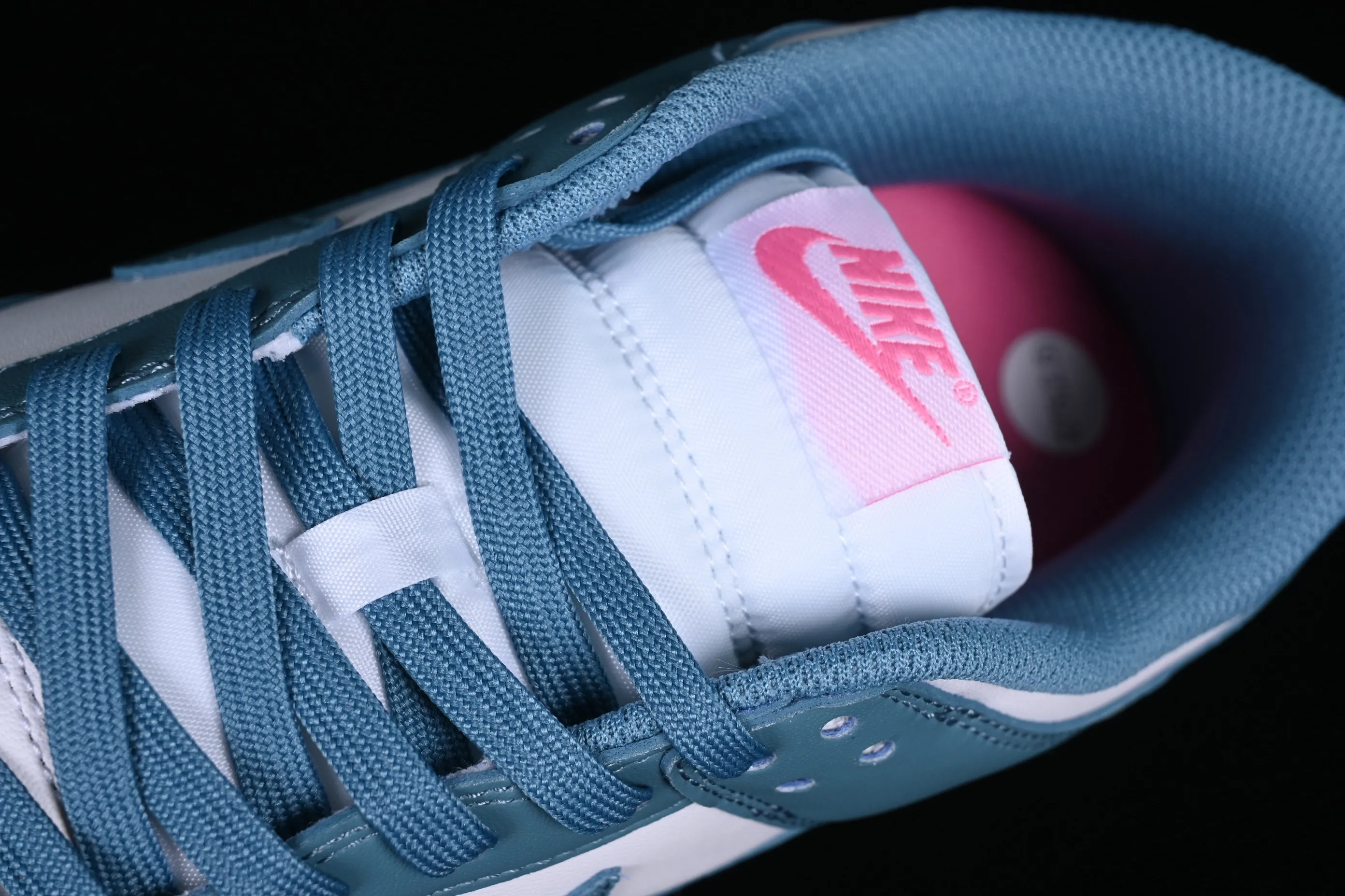 All categories Nk SB Dunk series Nk SB Dunk Low low-top sneakers Nk Dunk Low "South Beach" South Coast color SB low-top casual sneakers FJ0739-100